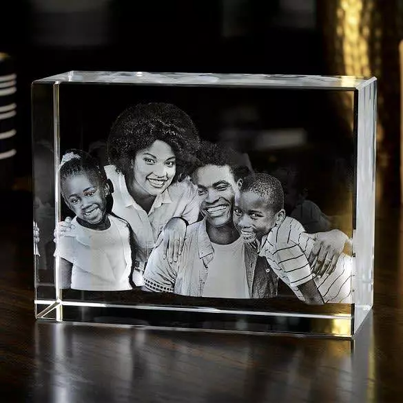 2D/3D Laser Engraved Crystal Cube Photo Frame with 1-4 People