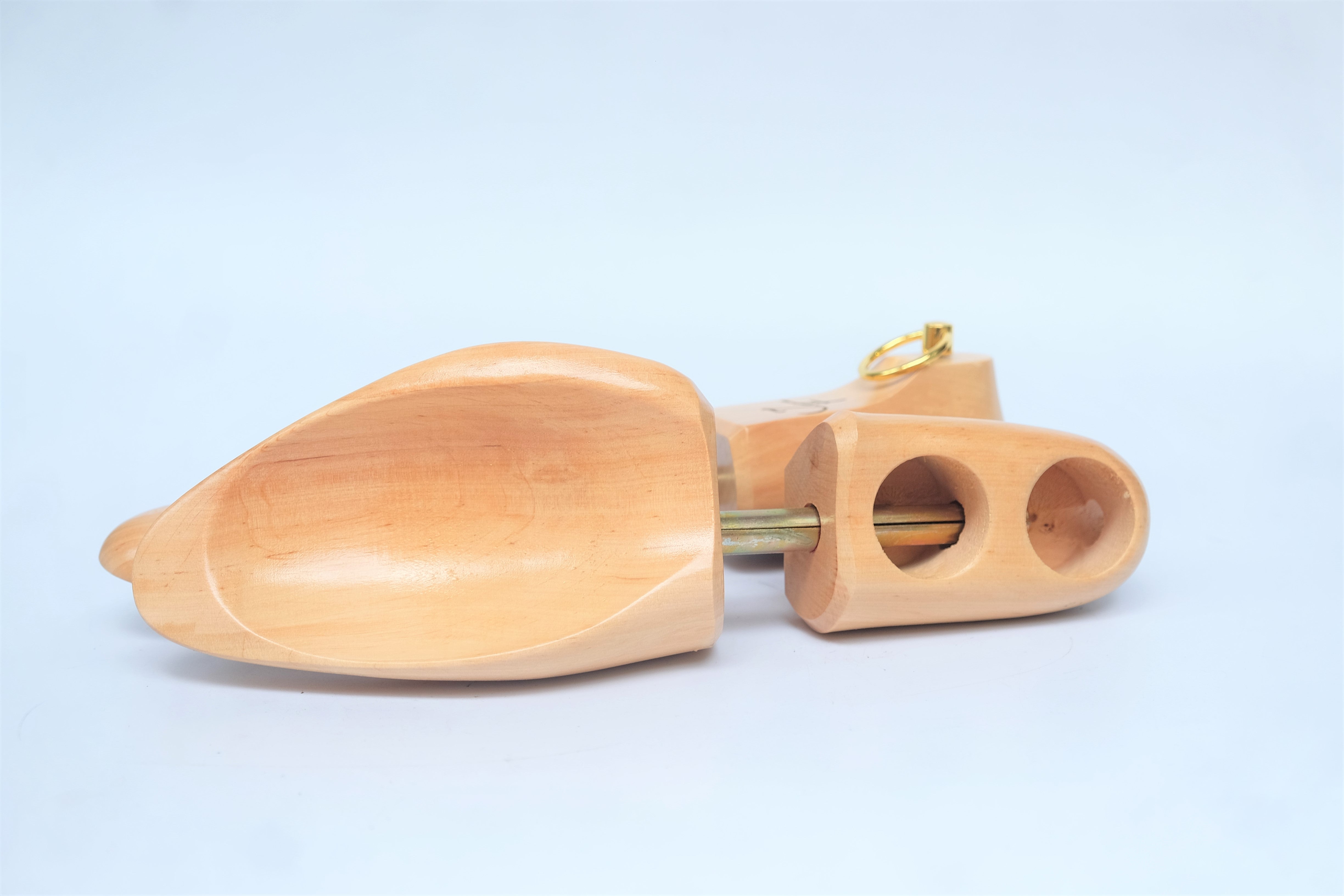 Alderwood Shoe Trees - Lightweight Version Natural - Brass Rings