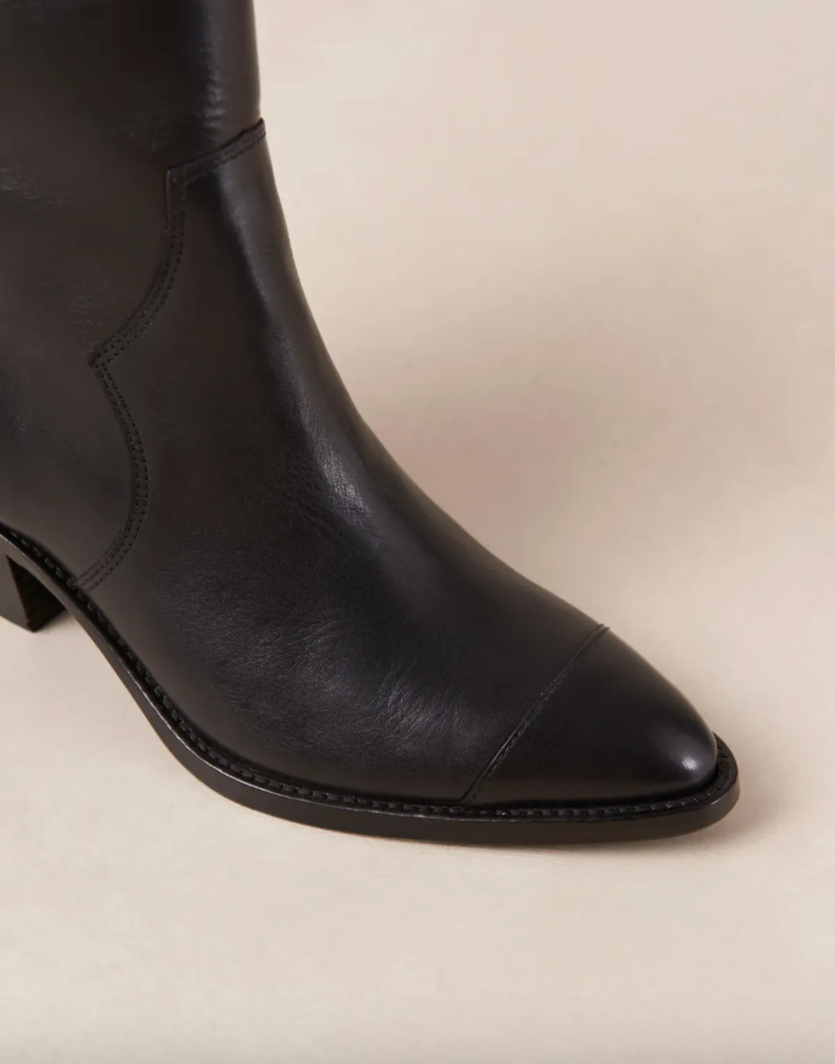 Austin Cowboy Ankle Boots - Black