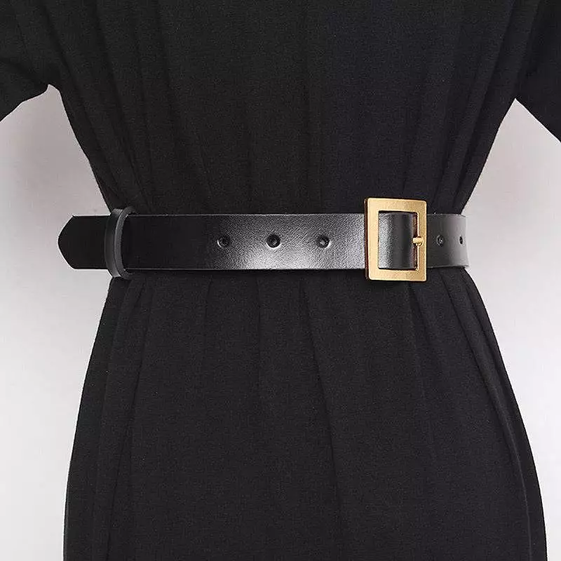 Black Bulky Gold Chain Belt