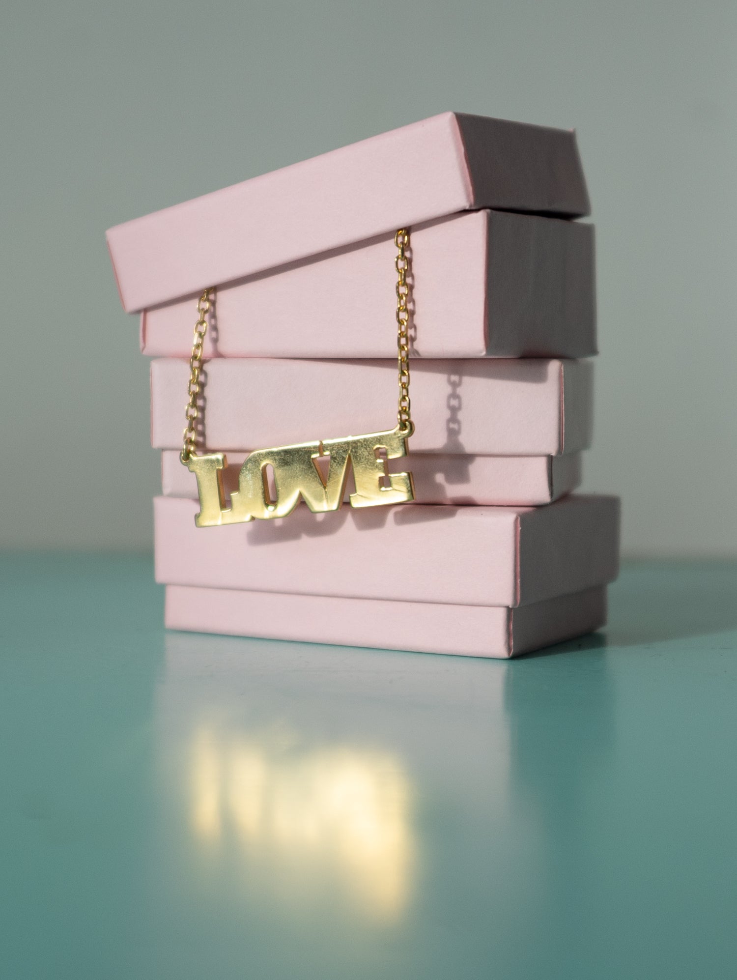 GOLD LOVE NECKLACE