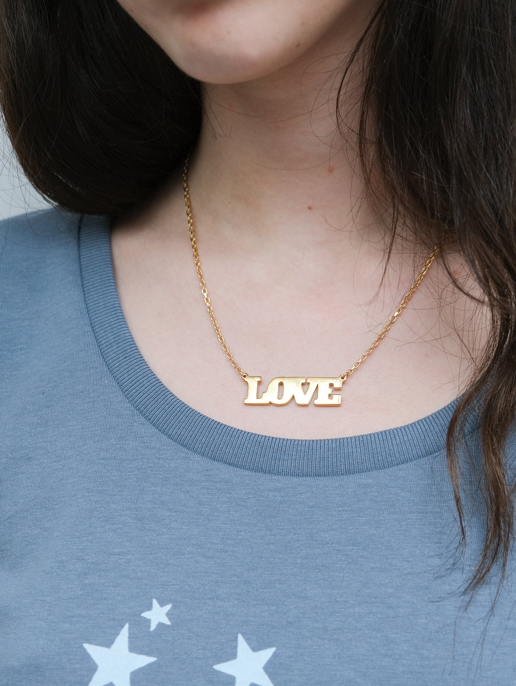 GOLD LOVE NECKLACE