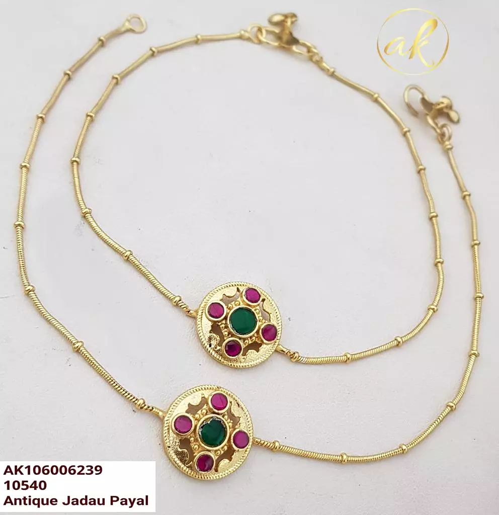 Harini , Antique Gold finish Jadau Payal / Anklets for Women -SAY001PWB