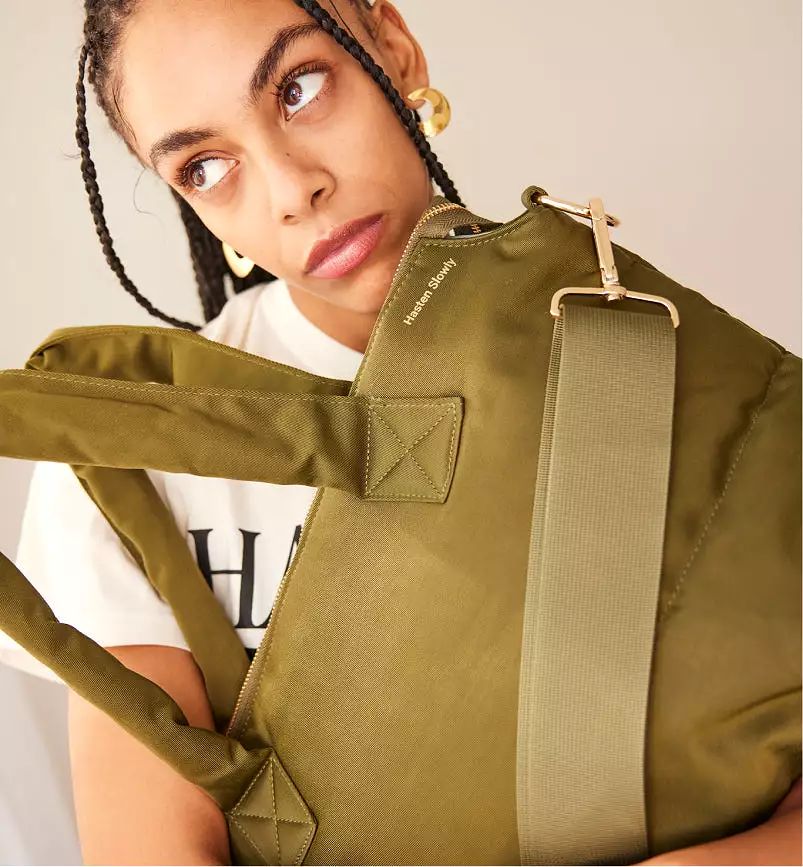 Maximilian Dance Tote in Nylon | Olive