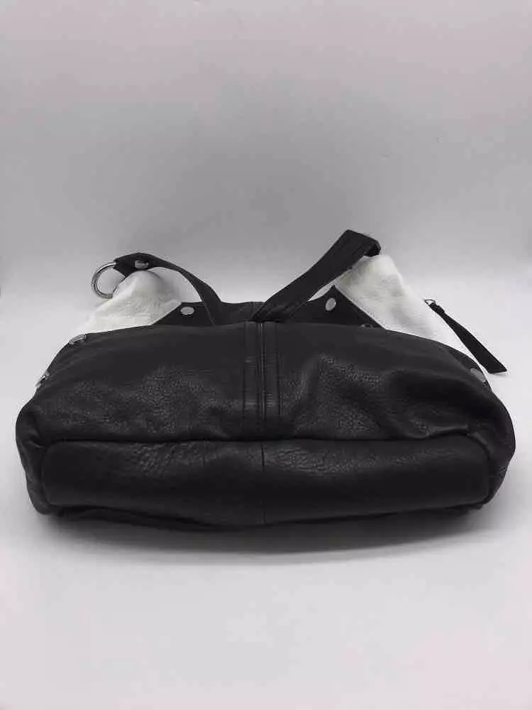 Pre-Owned B Makowsky Black Hobo Bag Shoulder Bag