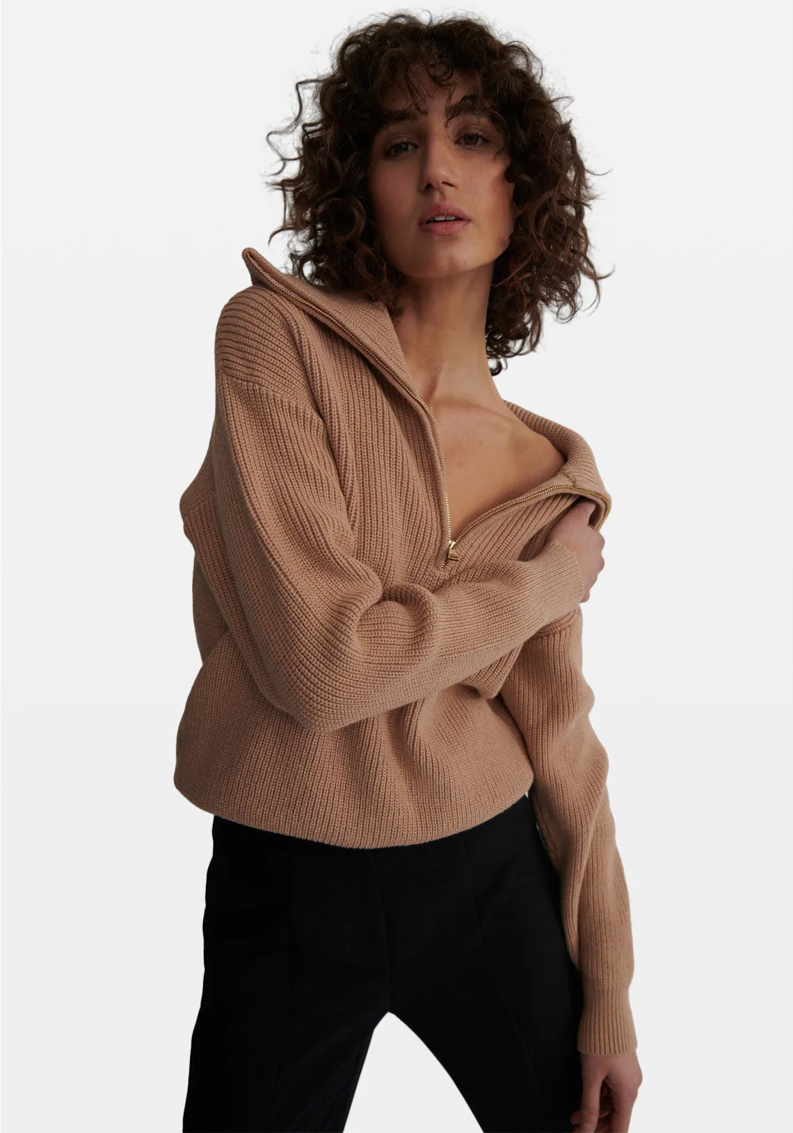 QUARTER ZIP SWEATER TAUPE