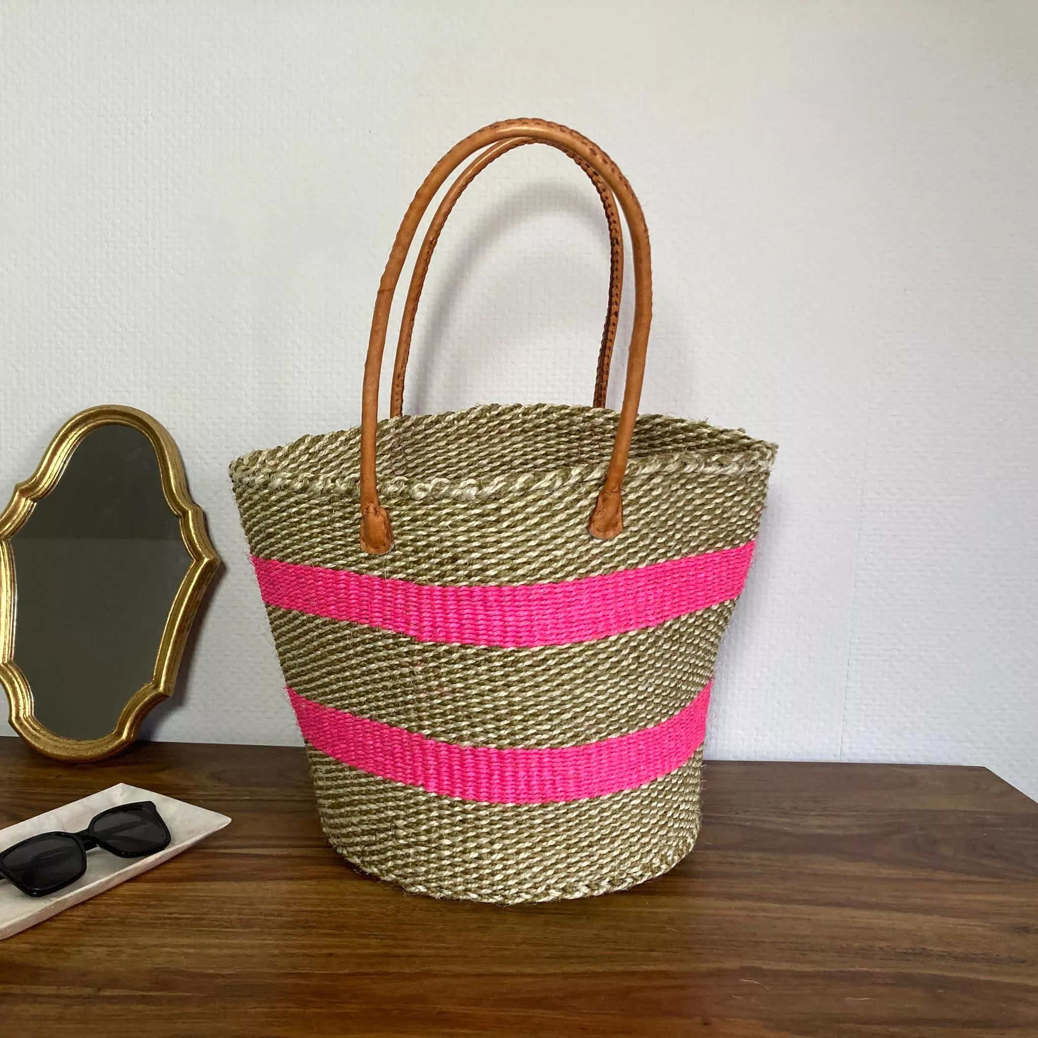 Raffia Weekender Tote Bag in Pink