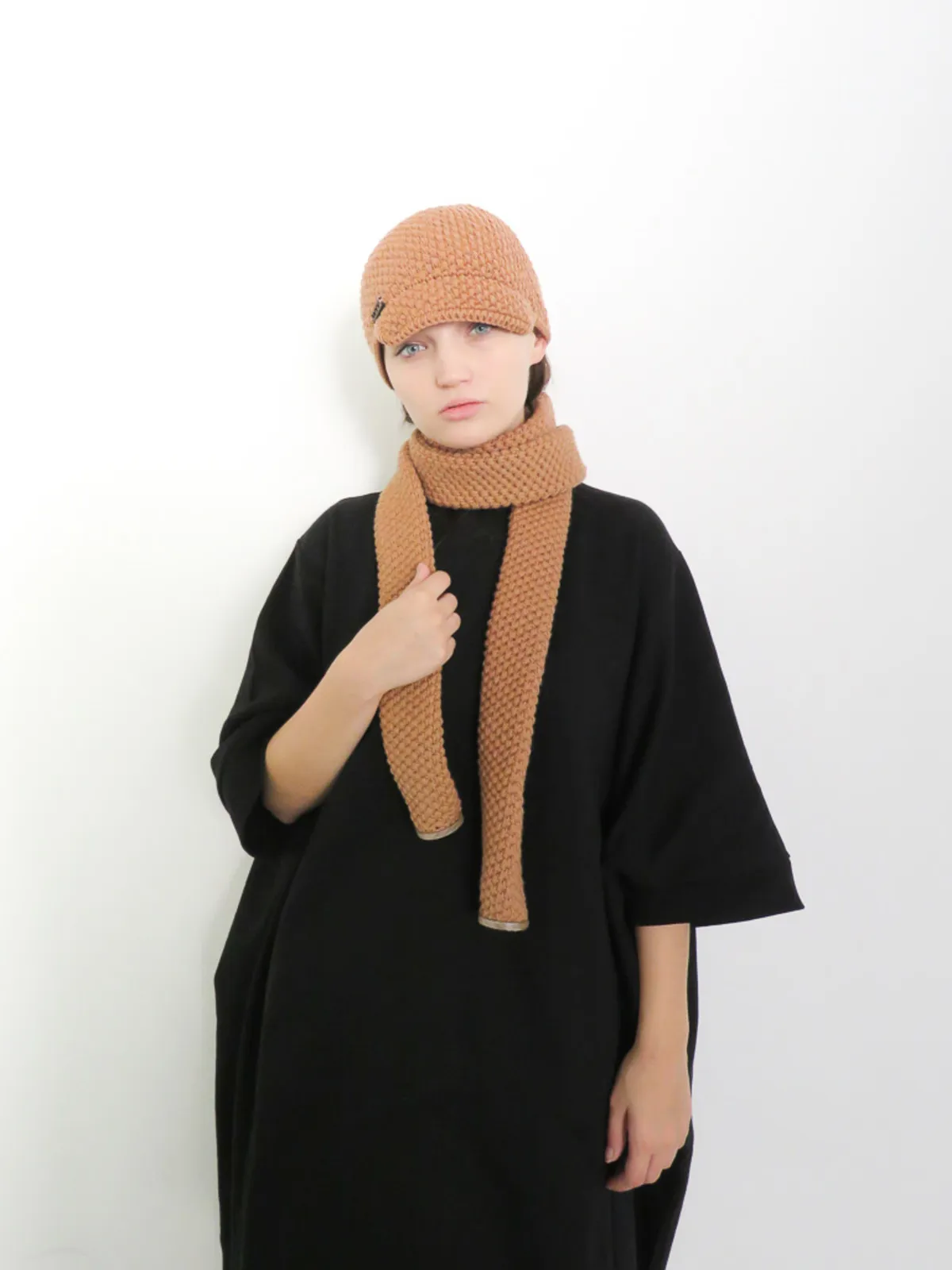 TUBE SCARF - BEIGE