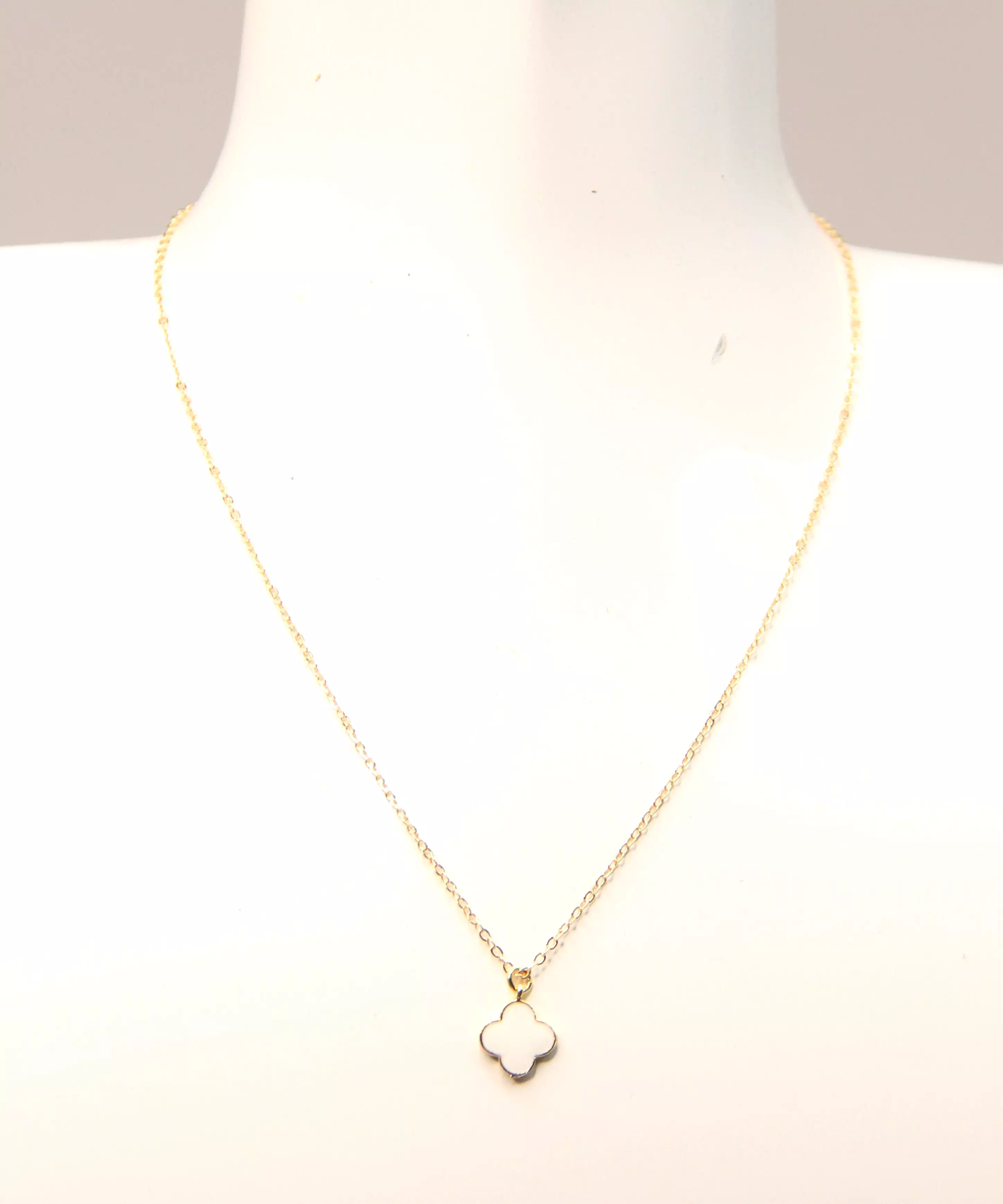 White Clover Necklace - Gold