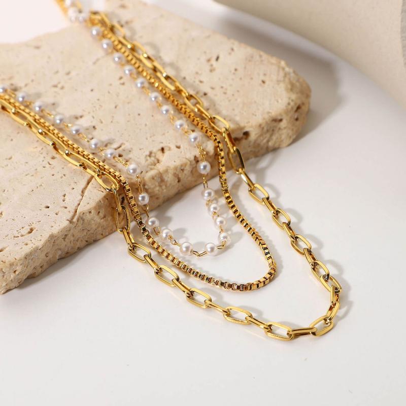 Women's Small pearl chain three-tier necklace